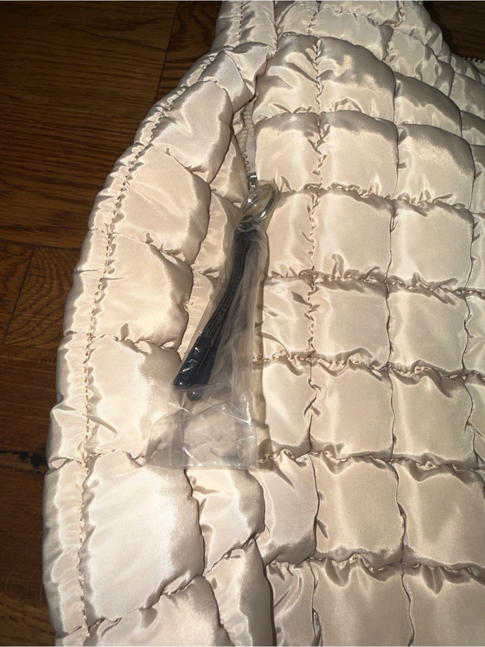 NWT. Free People Movement Quilted Carryall Bag. Off White. - Picture 4 of 9